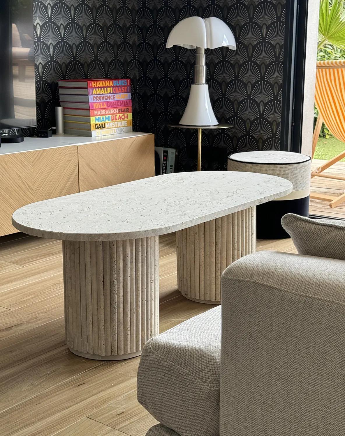Table basse en travertin pas chère : comment bien choisir (et où trouver les meilleurs prix)